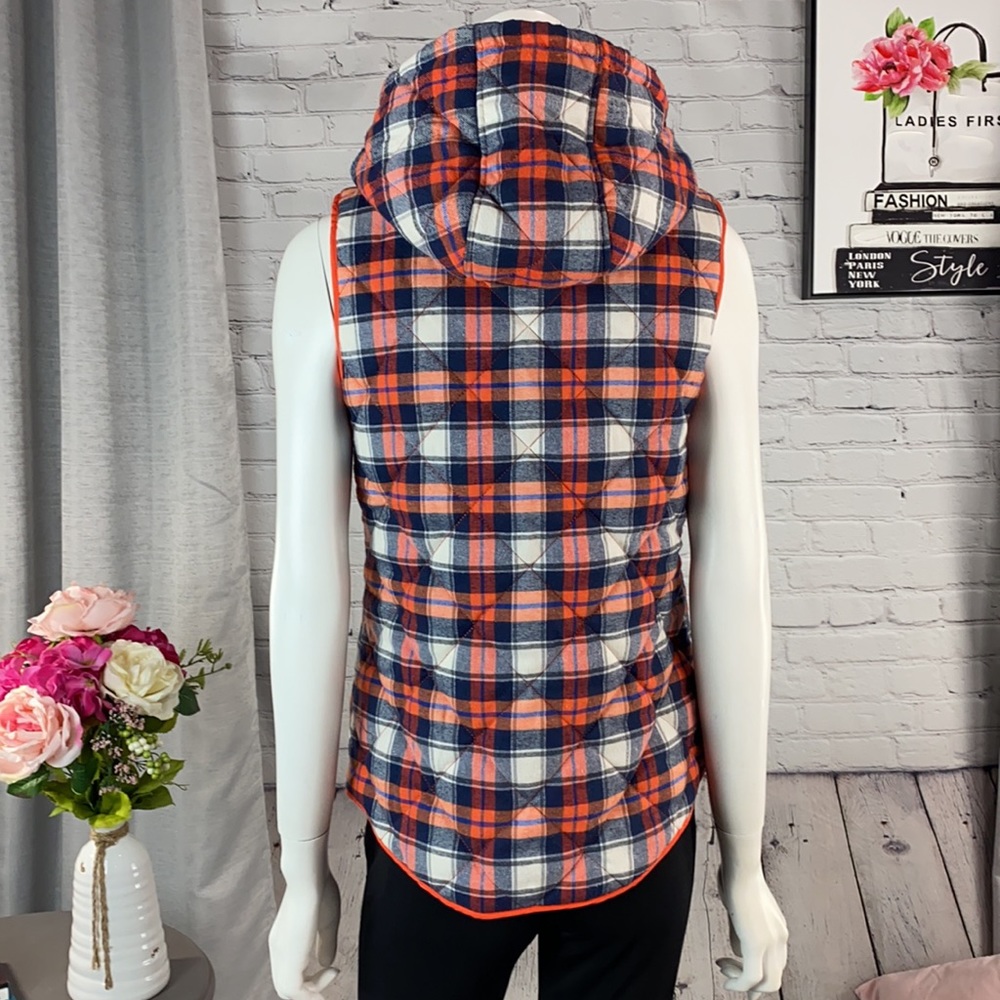 tea n rose Orange Plaid Quilted Vest Size: Medium - Picture 4 of 17